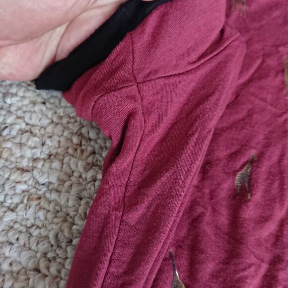 Gaze maroon and gold giraffe tee size M - Picture 2 of 10